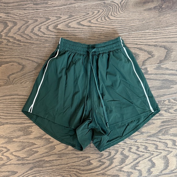 Court Rival Shorts 3" - Picture 2 of 4